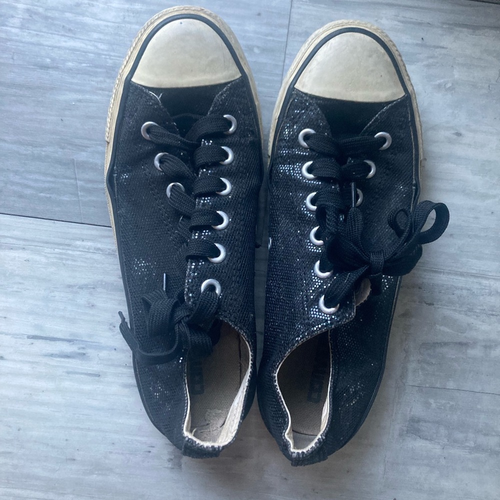 converse chuck taylor black sparkly low tops